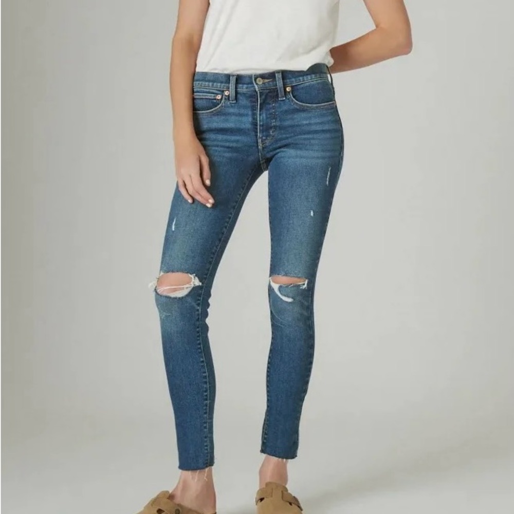 Lucky Brand Ava Women's Blue Distressed Jeans